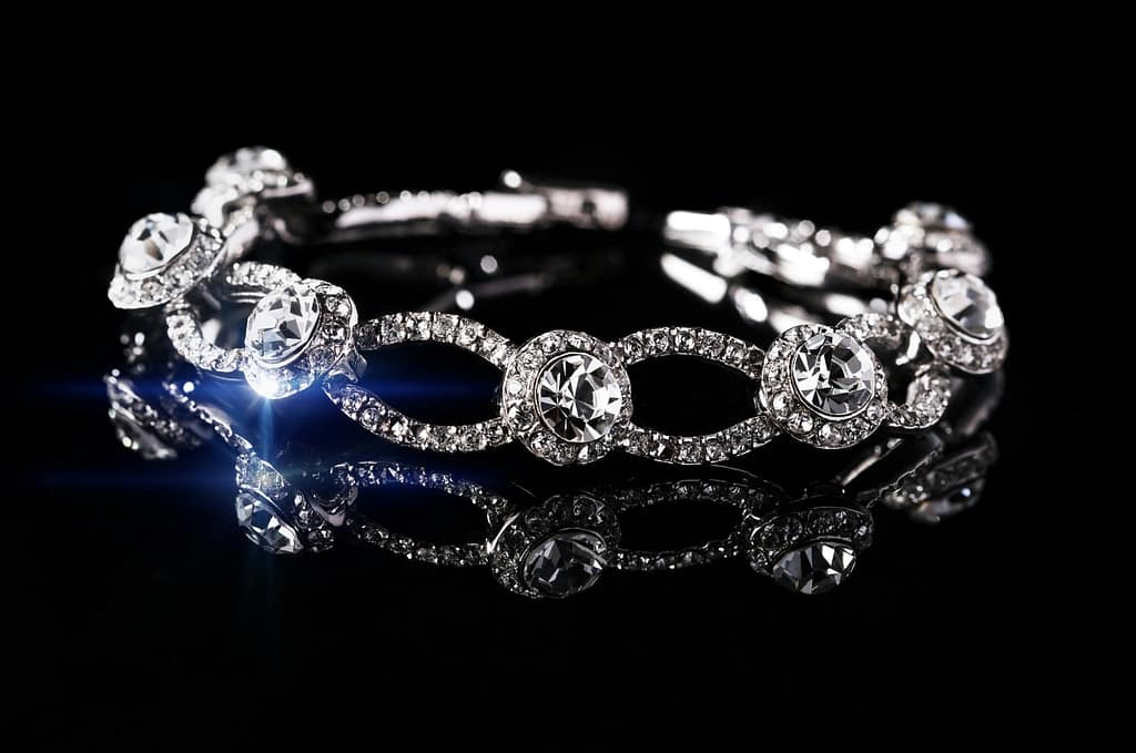 Orologi di Lusso Gioielli UHNW — Time & Jewels 3 fine jewelry di lusso per clienti UHNW — diamanti e gioielli selezionati Elite Luxury Real Estate