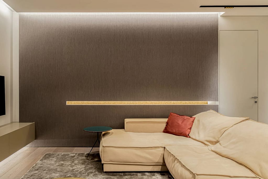 Luxury Furniture for Villas 13 Luxury furniture: lounge with modular sofa and accent lighting