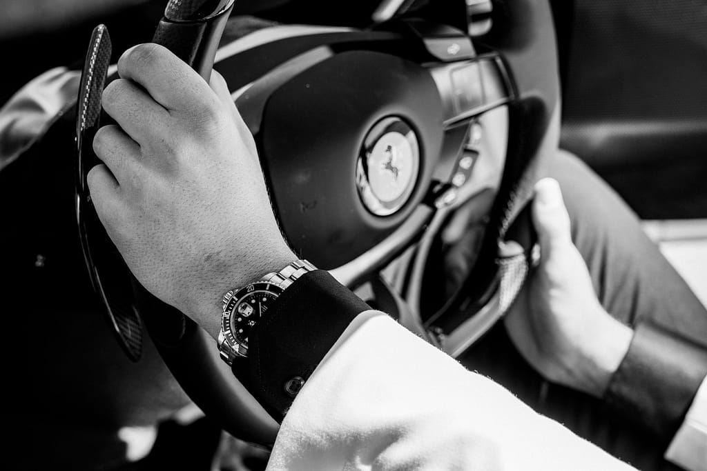 Orologi di Lusso Gioielli UHNW — Time & Jewels 4 orologio di lusso al polso — selezione Time & Jewels Elite Luxury Real Estate