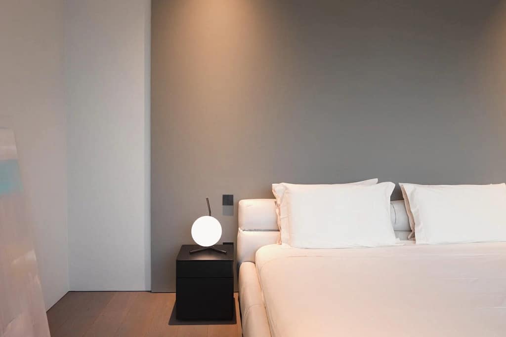 Arredamento di lusso per ville 5 Arredamento di lusso: camera con luce morbida