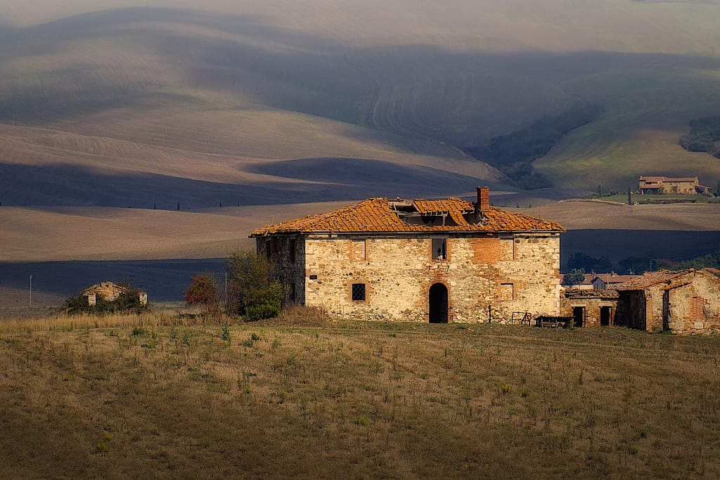 Ville di lusso in Toscana: la guida dell'architetto per sceglierle, affittarle o comprarle 2 Casale tipico in Val d'Orcia vicino a San Quirico d'Orcia, Toscana