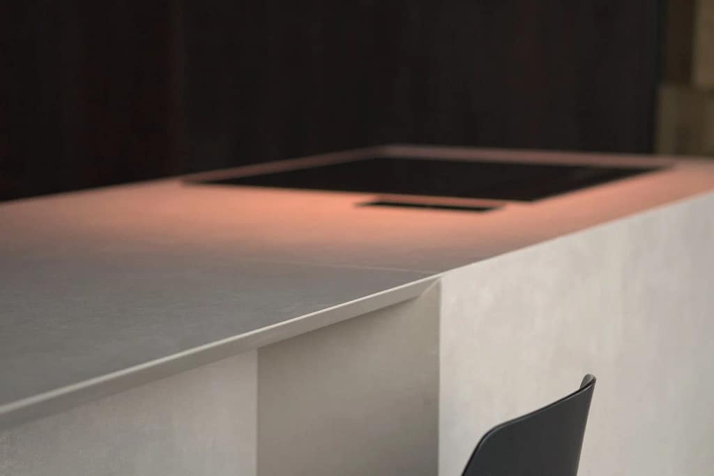 Cucine di lusso ed elettrodomestici 3 Cucine di lusso: piano di lavoro in pietra della cucina