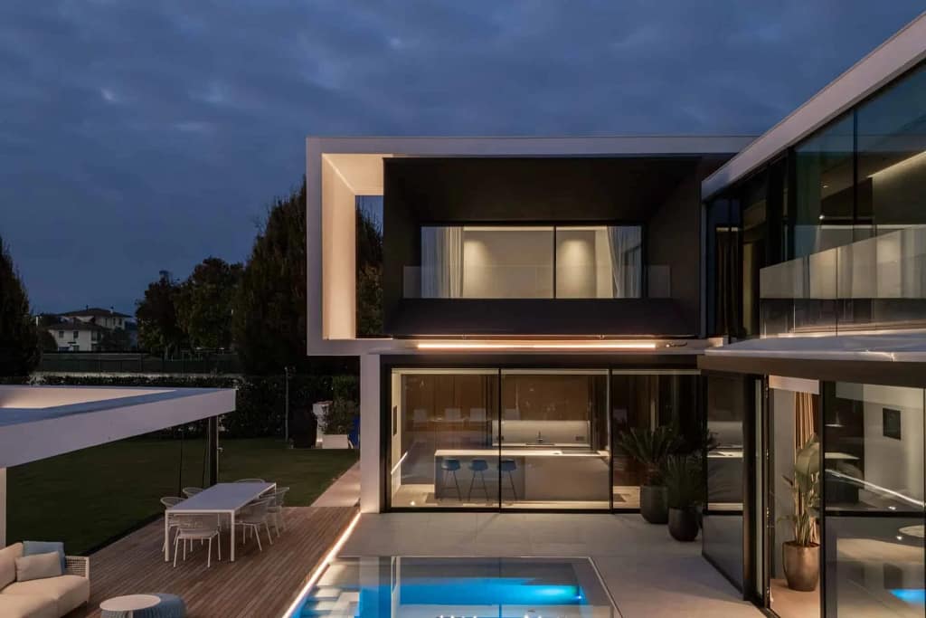 Luxury Pools — Garden and Outdoor 2 Indoor pool of a private spa, a project by Federico Cappellina's studio