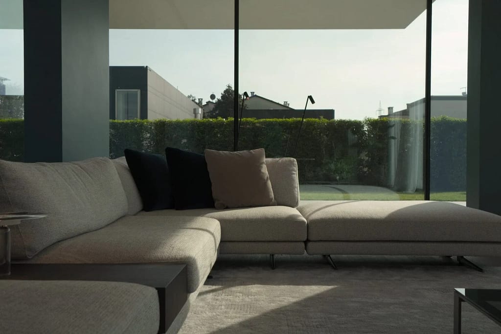 Luxury Furniture for Villas 1 Luxury furniture: low sofa in front of the glazing