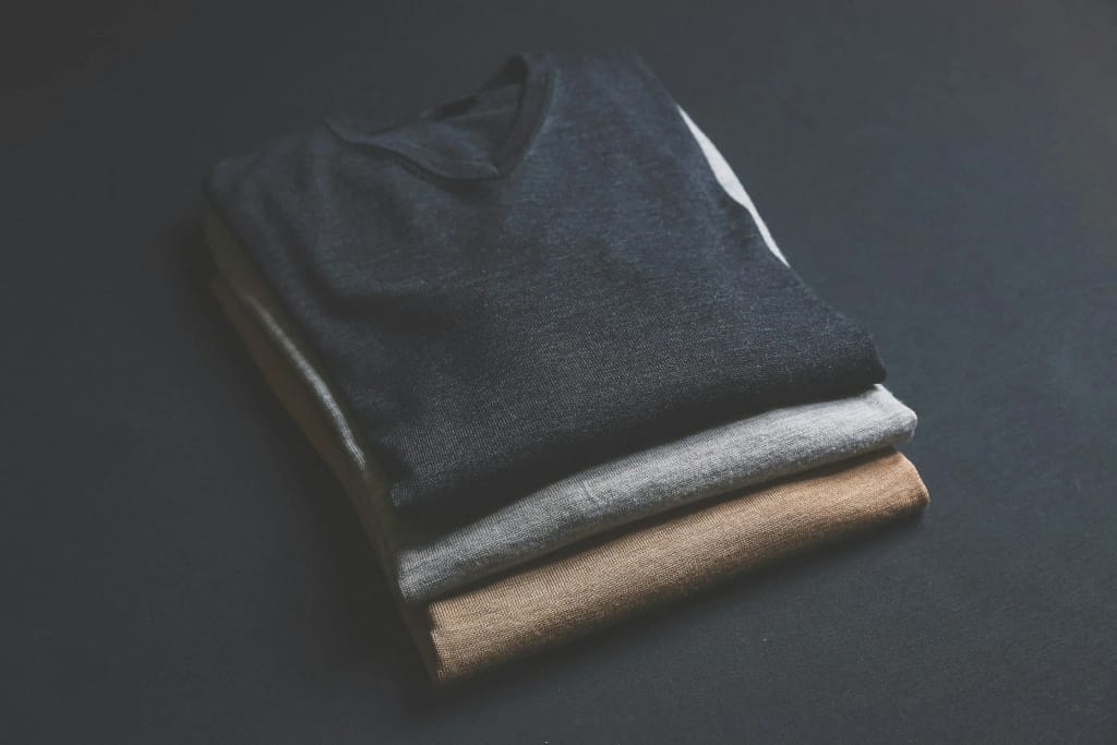 Moda di lusso per destinazione 21 Maglieria in cashmere piegata