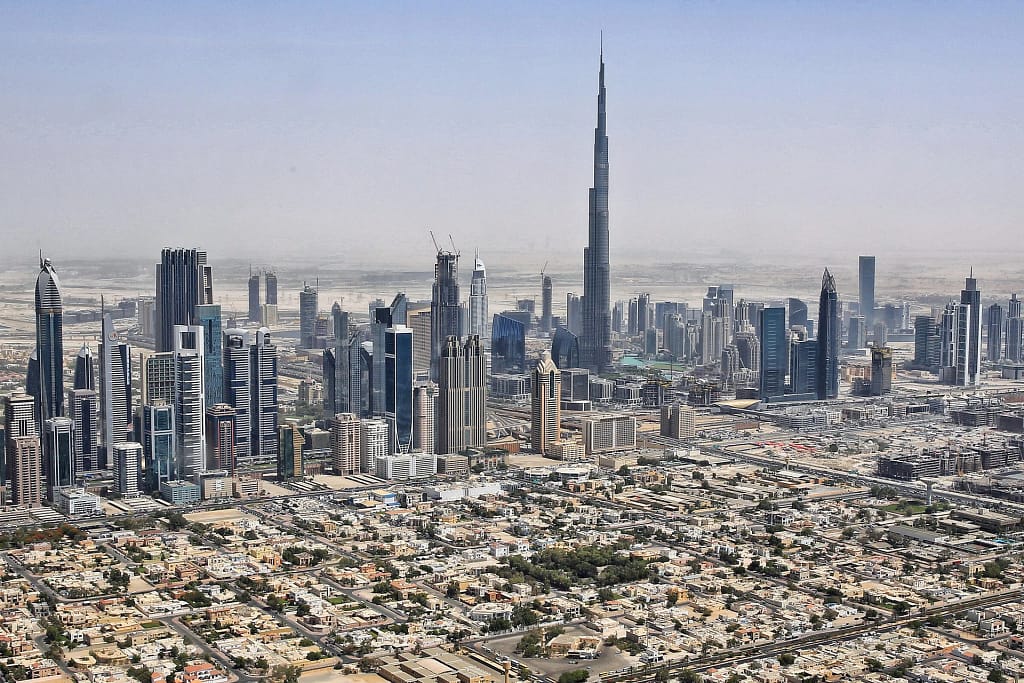 Viaggio a Dubai: la città, il Creek e il deserto 5 Viaggio a Dubai: la città vista dall'alto con il Burj Khalifa