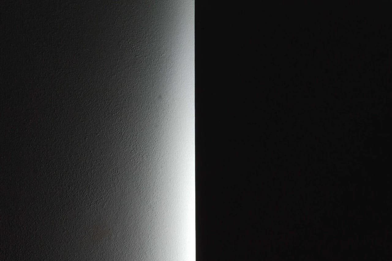 Made in Italy 10 Designer lighting: LED light drawing the interiors of MD Home in Verona