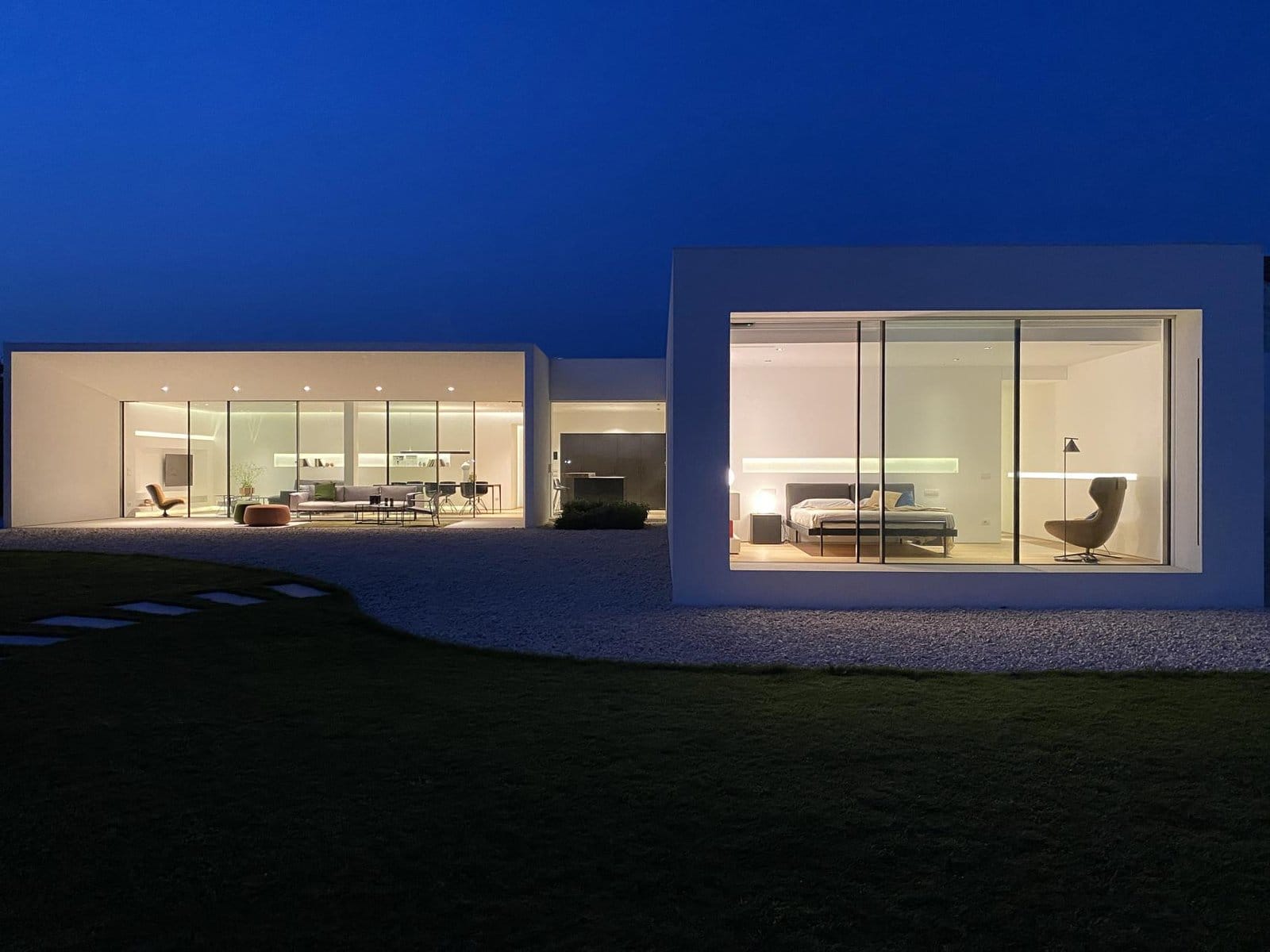 FRJ293~J Villa contemporanea Verona MD Home — piscina e area lounge — Federico Cappellina Architetto