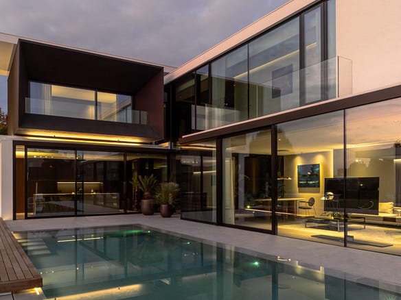 Elite Luxury Real Estate & Travel - Investimenti immobiliari di lusso internazionali & viaggi professionali 13 Villa di lusso Vicenza AV Home — progetto Emotional Minimalism — Federico Cappellina Architetto