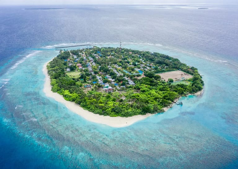 Maldives Travel: Choose the Atoll before the Hotel 8 Cheval Blanc Randheli — an island in Noonu Atoll