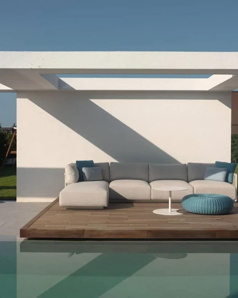 Luxury real estate in the Dominican Republic: white pergola and pool, the criteria of the founder's studio