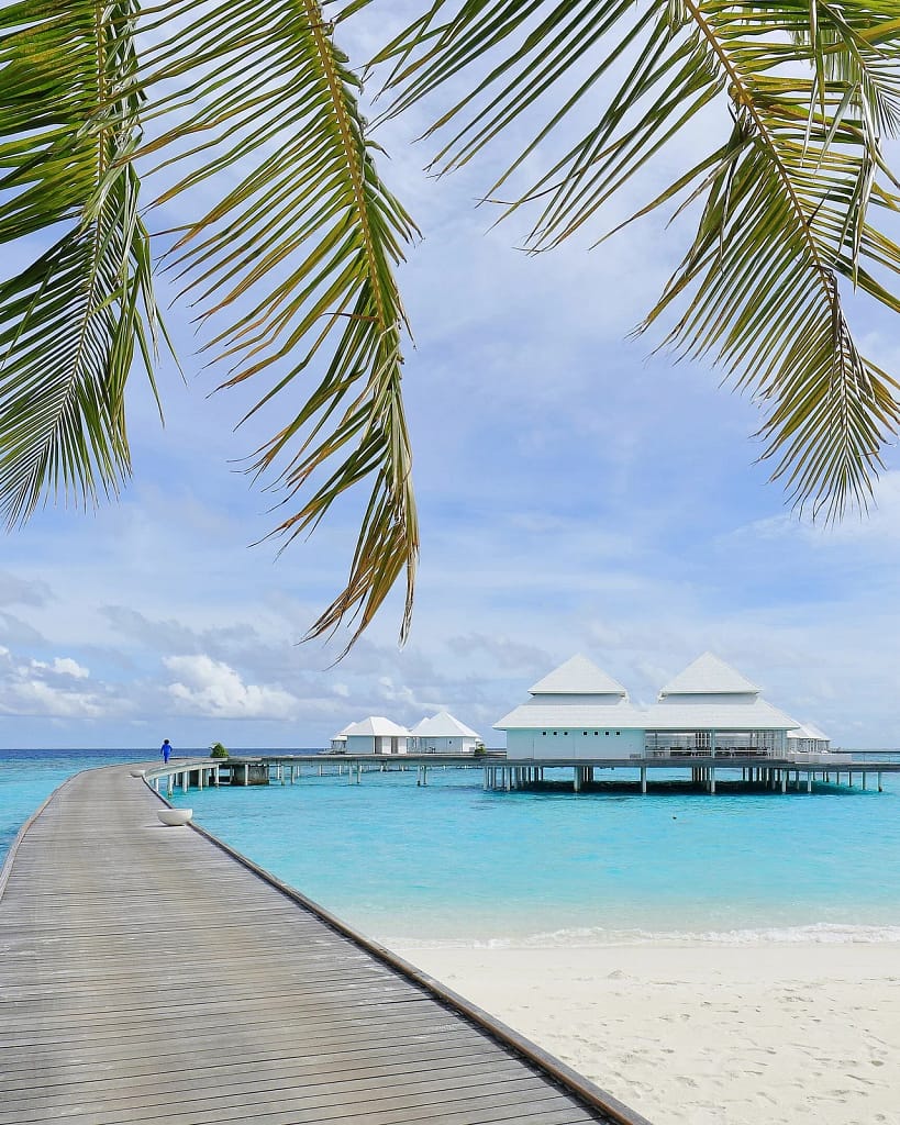 Maldives Travel: Choose the Atoll before the Hotel 2 Maldives travel: palms on the beach and a jetty